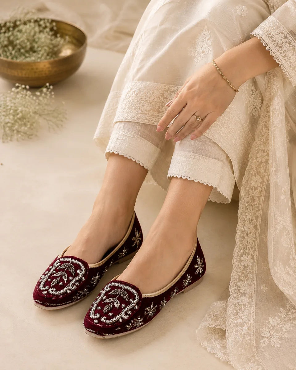 Maroon Pearl Embroidered Jutti