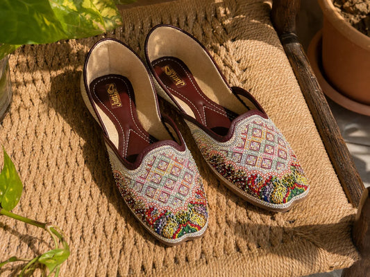 Multicolor Geometric Embroidered Jutti
