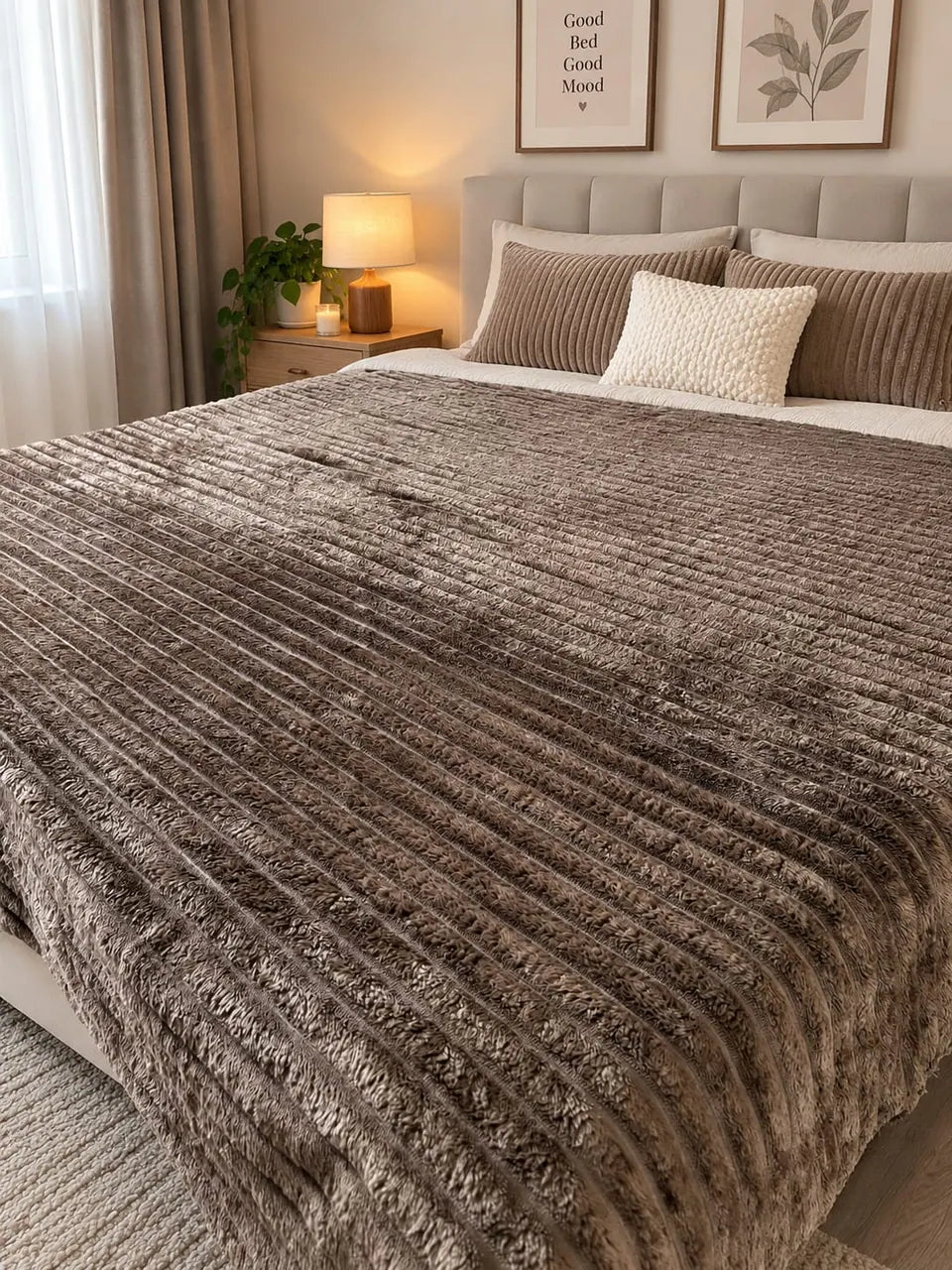 Brown Ribbed Plush Blanket