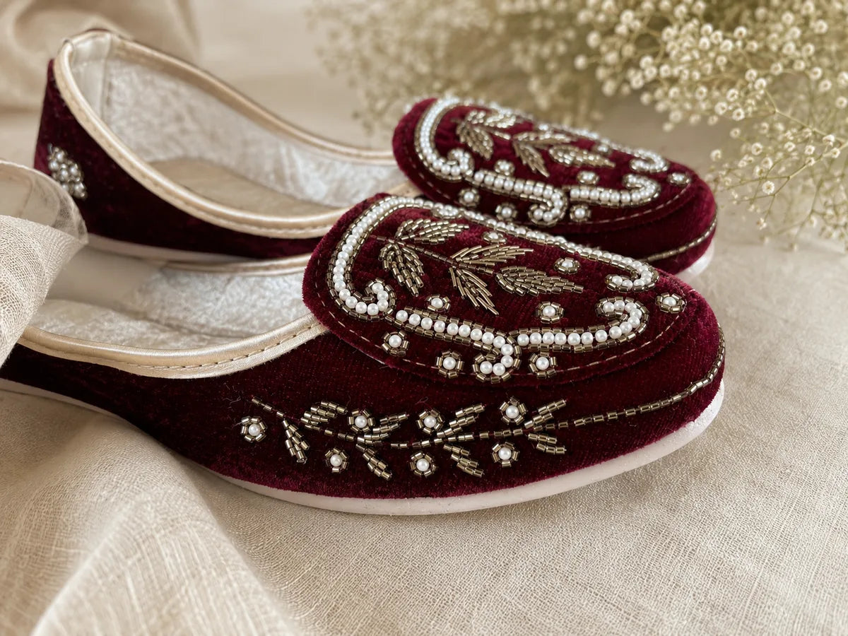 Maroon Pearl Embroidered Jutti