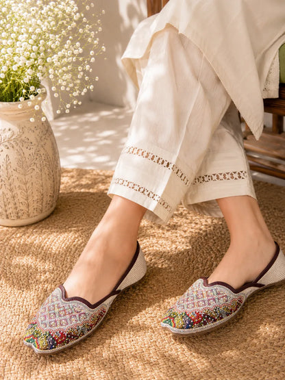 Multicolor Geometric Embroidered Jutti