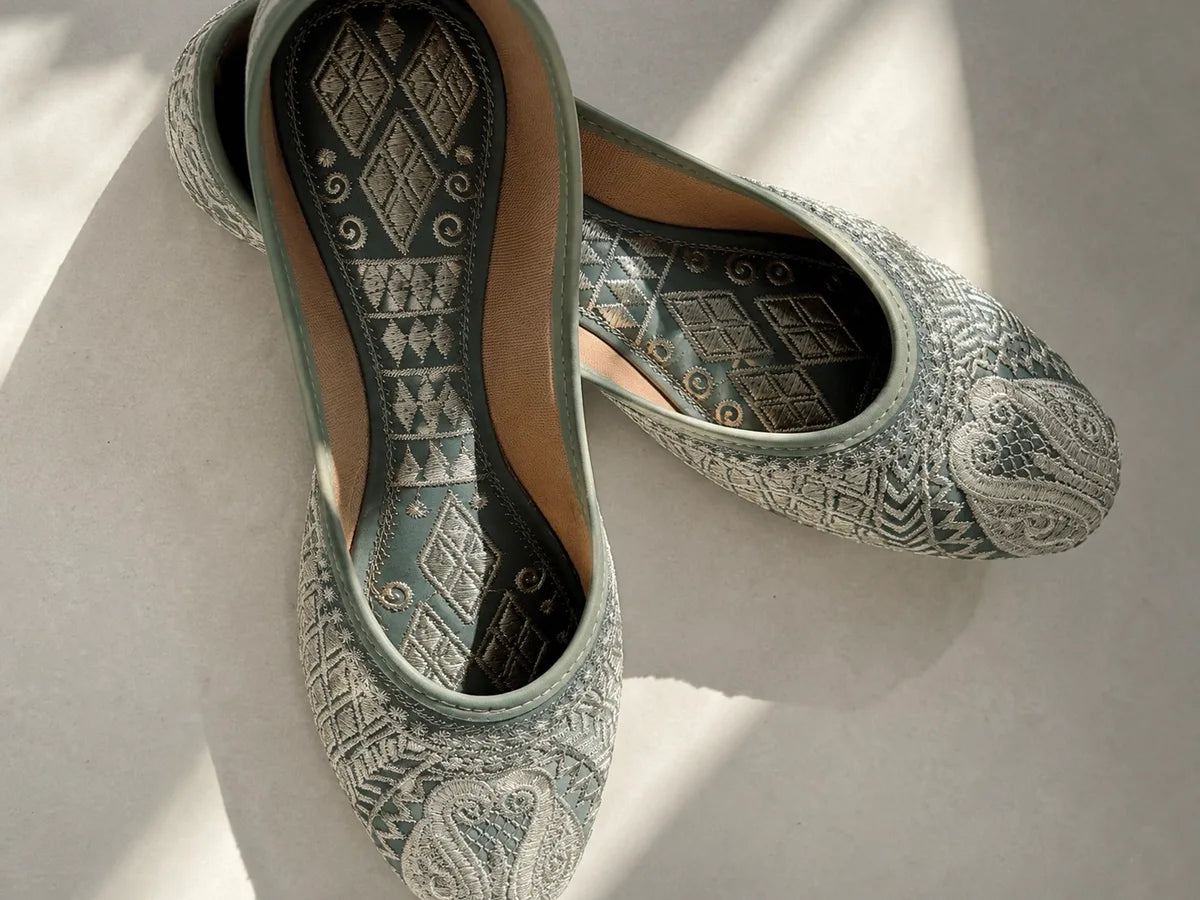 Sage Green Silver Embroidered Jutti