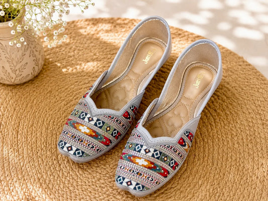 Silver Multicolor Patterned Jutti