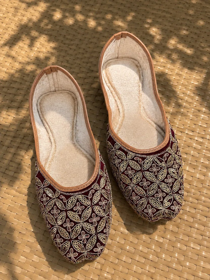 The Chits Maroon Zari Embroidered Traditional Women's Jutti